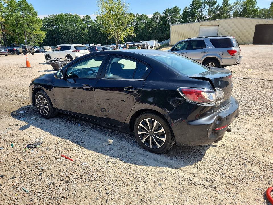 Photo 2 from auction – 2013 MAZDA 3 with VIN JM1BL1U77D1702751