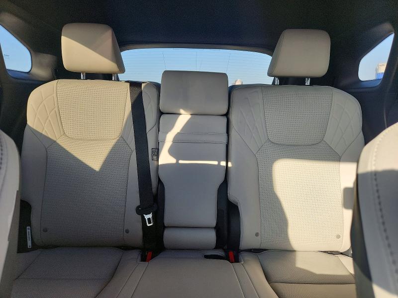 Photo 10 from auction – 2023 LEXUS RX 350 with VIN 2T2BAMBA5PC004849