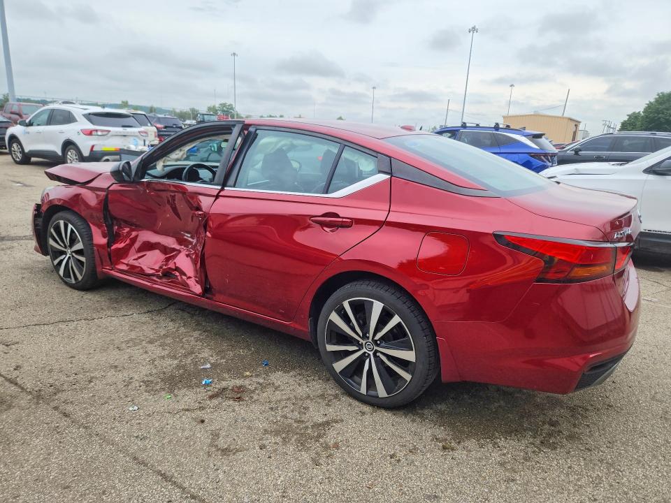 Photo 2 from auction – 2019 NISSAN ALTIMA with VIN 1N4BL4CW9KC207467