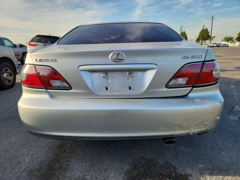 Photo 6 from auction – 2002 LEXUS ES with VIN JTHBF30G720051664