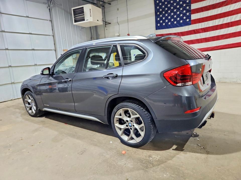 Foto 2 de la subasta – 2013 BMW X1 con VIN WBAVM5C57DVV89682