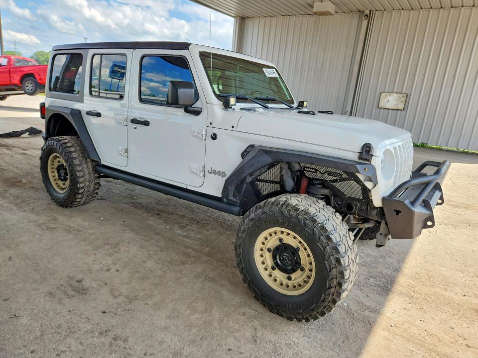 Photo 4 from auction – 2018 JEEP WRANGLER UNLIMITED with VIN 1C4HJXDG1JW122719