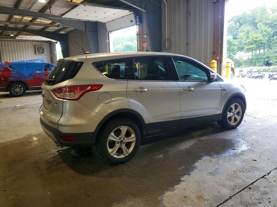 Photo 3 from auction – 2015 FORD ESCAPE with VIN 1FMCU9G94FUB90585