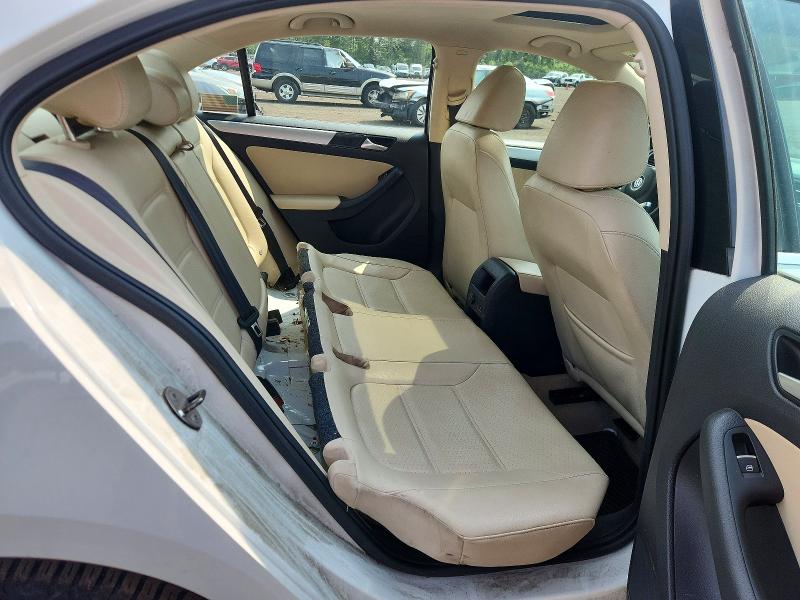 Photo 10 from auction – 2014 VOLKSWAGEN JETTA with VIN 3VWB17AJ1EM418798
