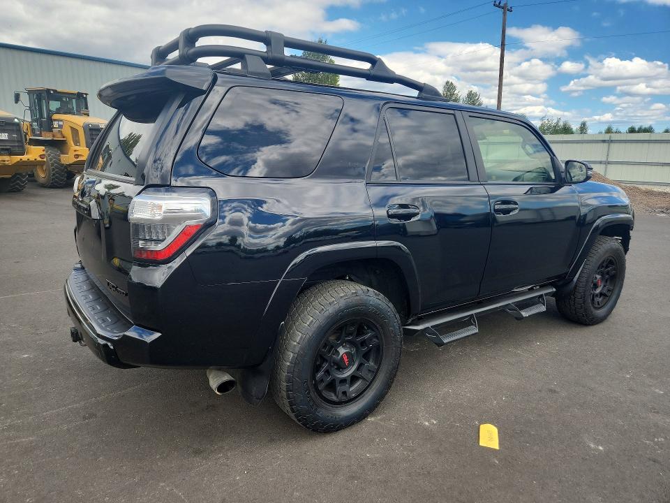 Photo 3 from auction – 2023 TOYOTA 4RUNNER with VIN JTELU5JR8P6176034