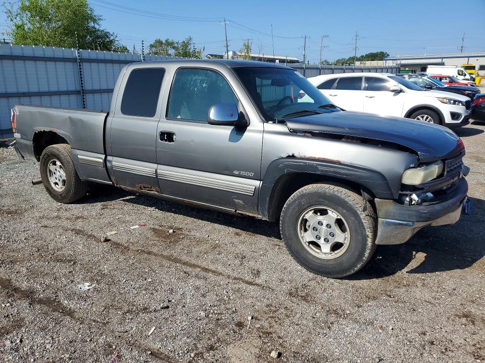 Photo 4 from auction – 2002 CHEVROLET SILVERADO with VIN 2GCEC19T521349338