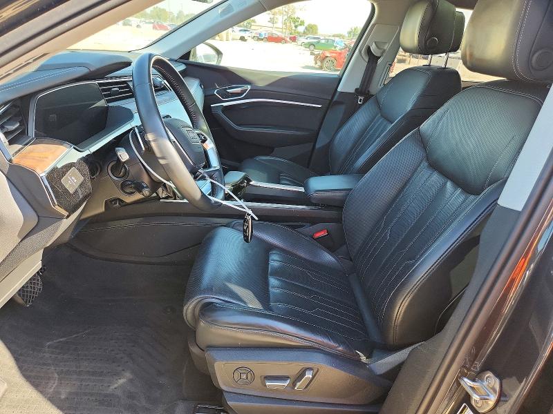 Photo 7 from auction – 2019 AUDI E-TRON with VIN WA1VABGE3KB022561