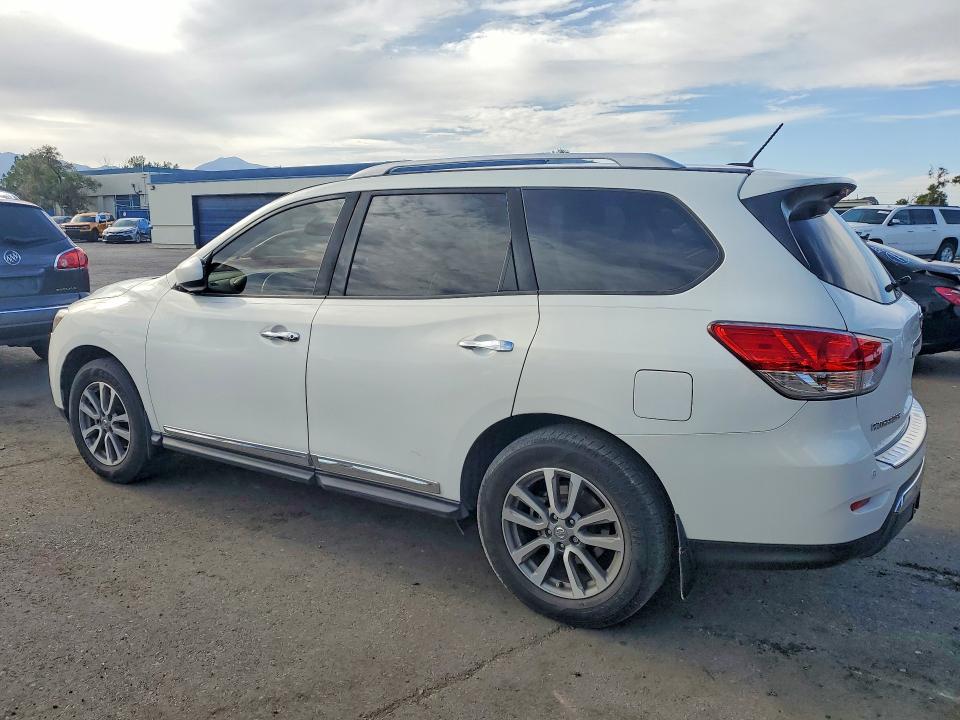 Фото 2 с аукциона – 2014 NISSAN PATHFINDER с VIN 5N1AR2MN4EC637700