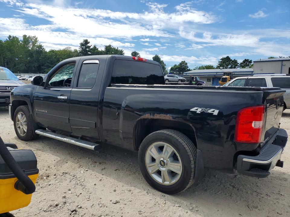 Photo 2 from auction – 2013 CHEVROLET SILVERADO with VIN 1GCRKSE71DZ388182