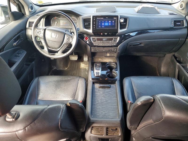 Photo 8 from auction – 2017 HONDA PILOT with VIN 5FNYF6H92HB062195