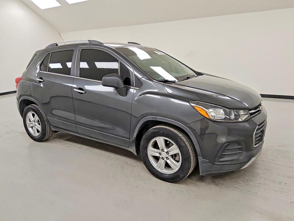 Photo 4 from auction – 2020 CHEVROLET TRAX with VIN 3GNCJLSB2LL145663