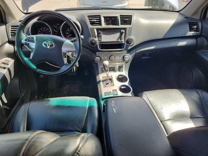 Photo 8 from auction – 2013 TOYOTA HIGHLANDER with VIN 5TDBK3EH1DS272885