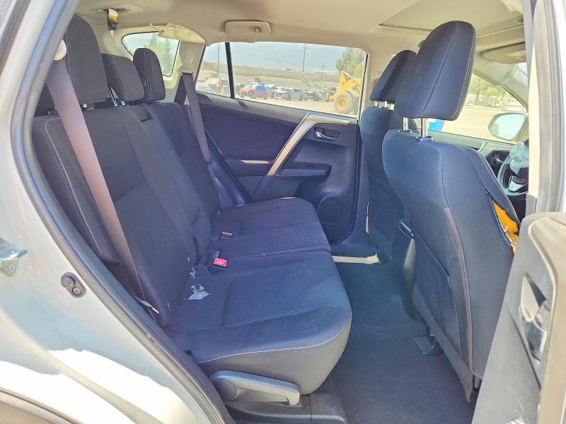 Фото 11 с аукциона – 2015 TOYOTA RAV4 с VIN JTMWFREV9FJ044888