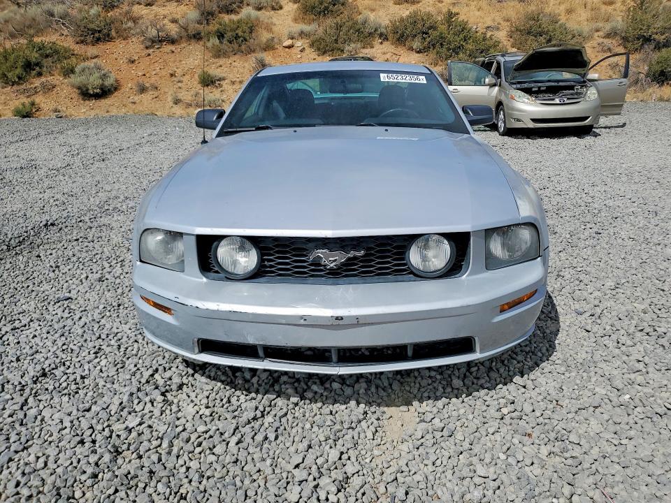 Photo 5 from auction – 2006 FORD MUSTANG with VIN 1ZVFT82H565223534