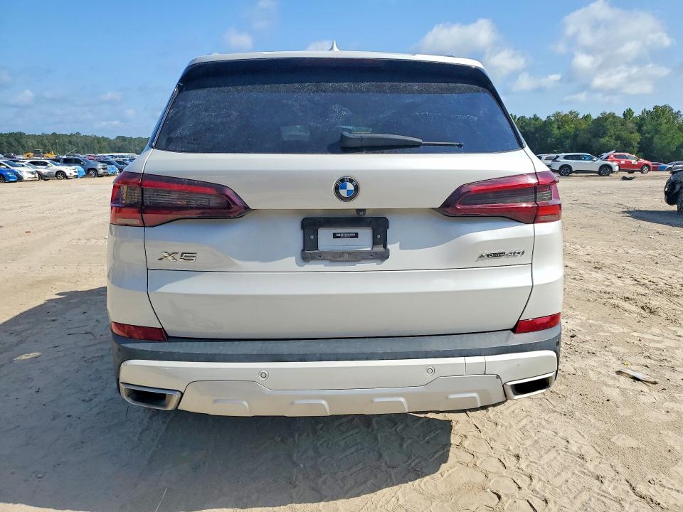 Photo 6 from auction – 2023 BMW X5 with VIN 5UXCR6C02P9N55571