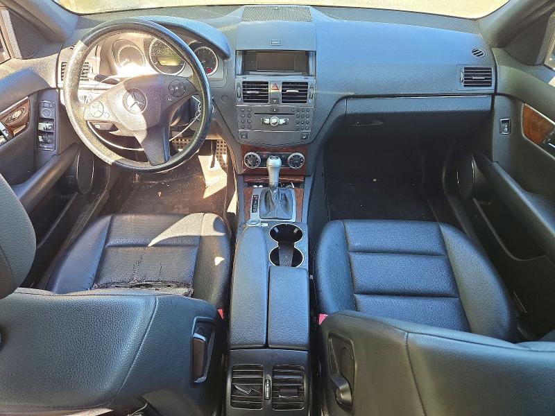 Photo 8 from auction – 2010 MERCEDES-BENZ C with VIN WDDGF8BB1AF415469
