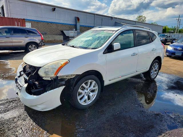 NISSAN ROGUE 2013 с VIN JN8AS5MV5DW661628 - Снимка от търг