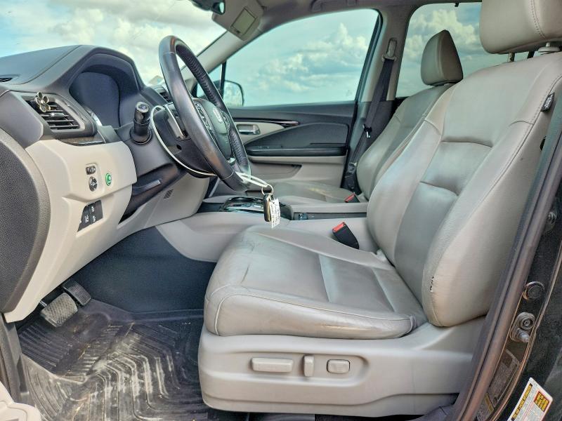 Фото 7 с аукциона – 2016 HONDA PILOT с VIN 5FNYF5H98GB027251
