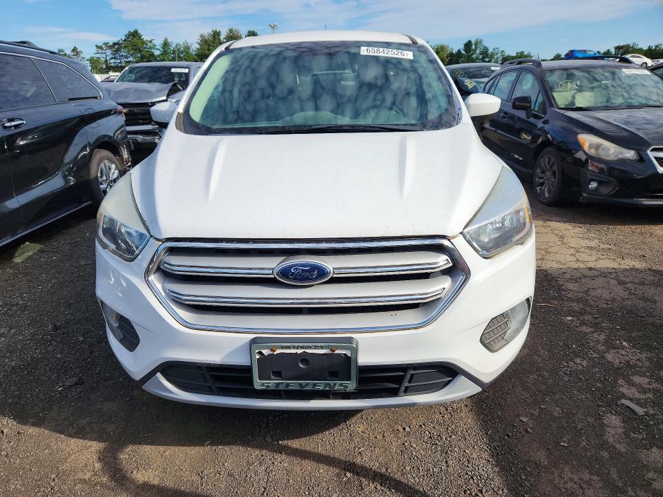 Photo 5 from auction – 2017 FORD ESCAPE with VIN 1FMCU9GD5HUB72040