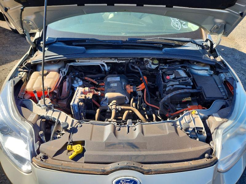 Photo 11 from auction – 2016 FORD FOCUS with VIN 1FADP3R44GL372900