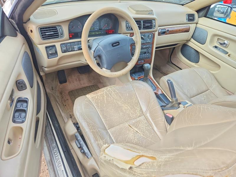 Photo 8 from auction – 2000 VOLVO C70 with VIN YV1NC56D4YJ006811