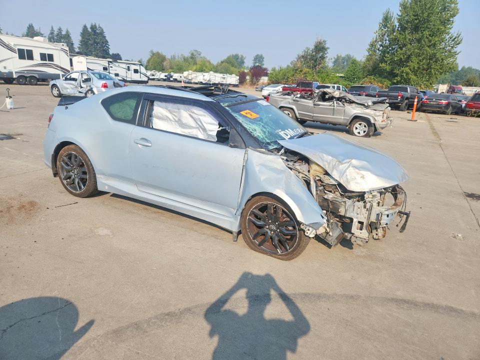 Photo 4 from auction – 2014 SCION TC with VIN JTKJF5C73E3069417