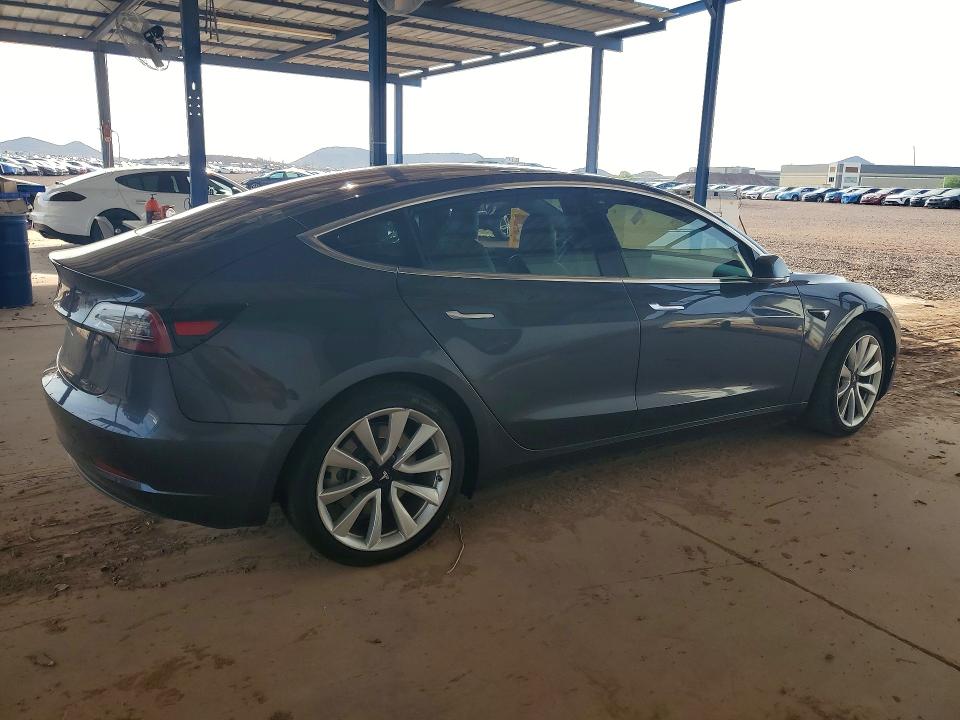 Photo 3 from auction – 2018 TESLA MODEL 3 with VIN 5YJ3E1EA4JF048805