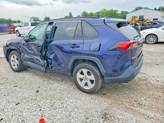 Photo 2 from auction – 2019 TOYOTA RAV4 with VIN 2T3P1RFV0KW071880