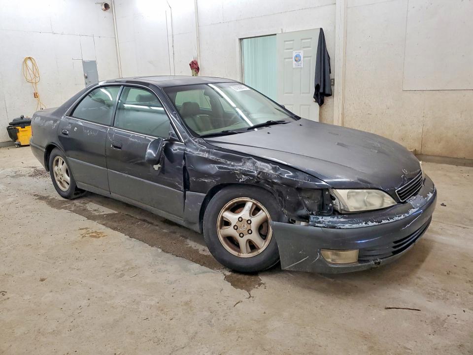 Foto 4 de la subasta – 1998 LEXUS ES con VIN JT8BF28G4W5050155