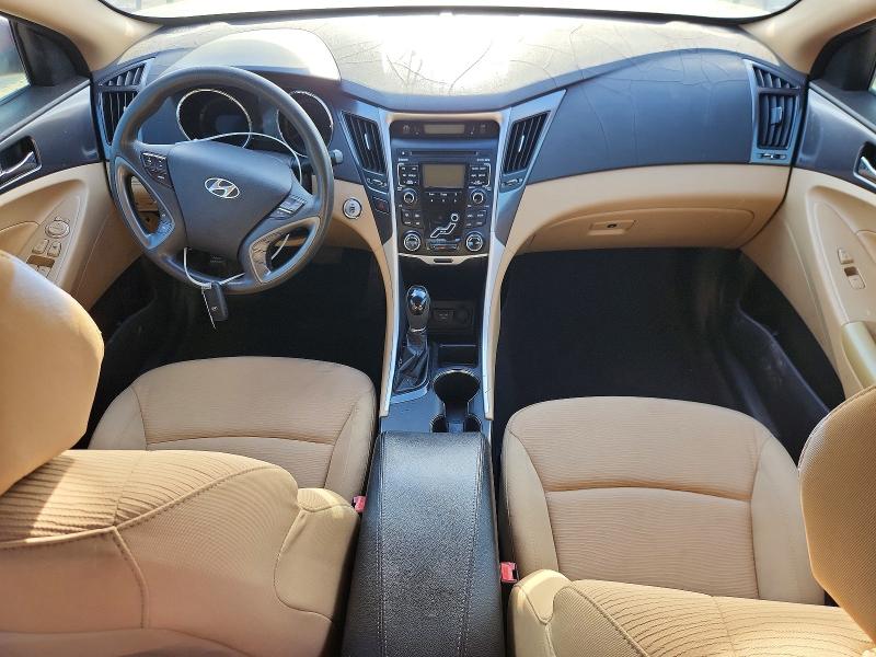 Photo 8 from auction – 2011 HYUNDAI SONATA with VIN KMHEC4A46BA001572