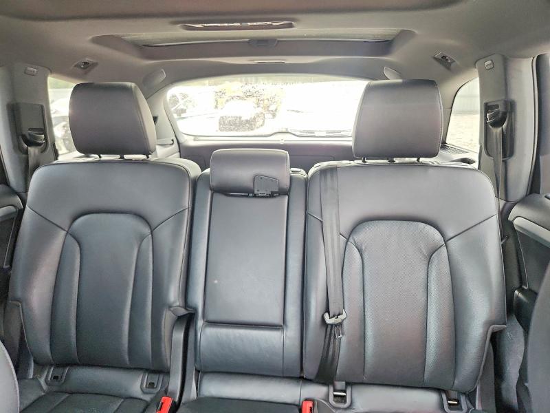 Photo 10 from auction – 2015 AUDI Q7 with VIN WA1DGAFE2FD007176