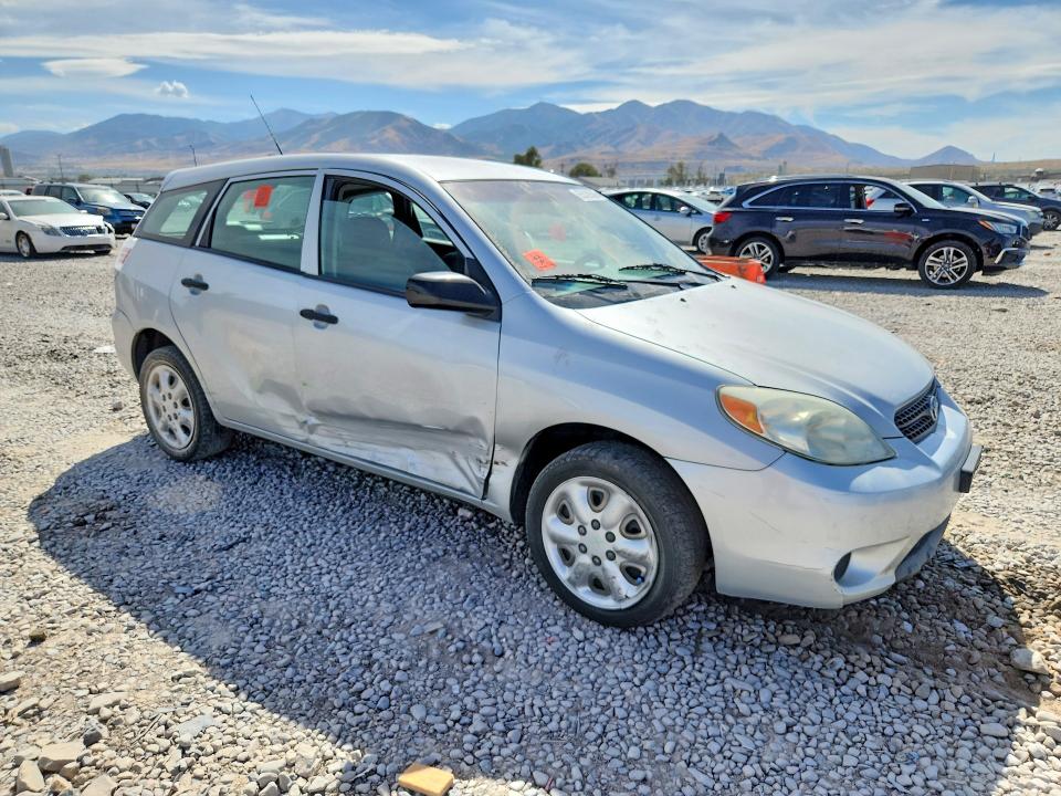 Photo 4 from auction – 2005 TOYOTA MATRIX with VIN 2T1LR32E05C347645