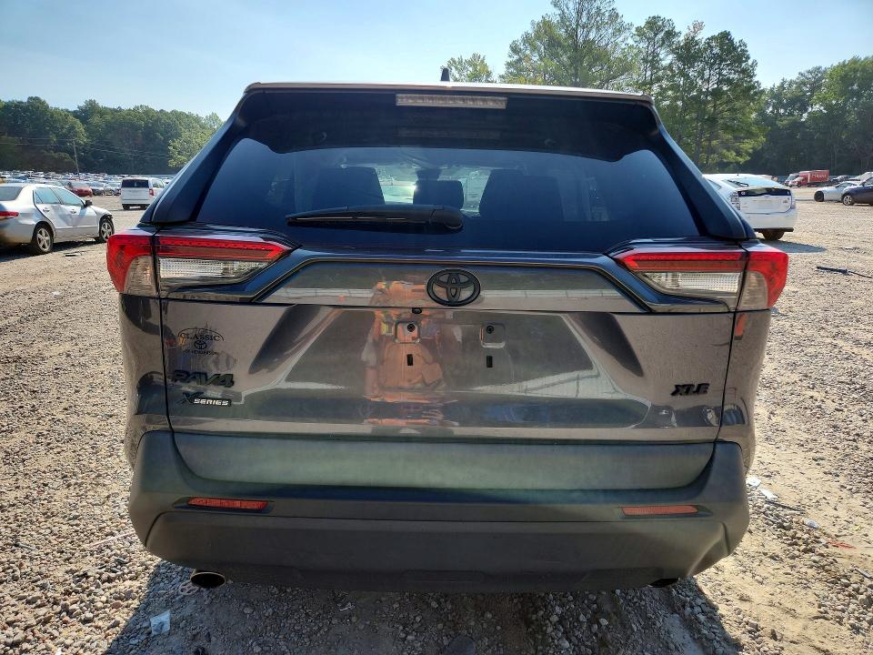 Photo 6 from auction – 2024 TOYOTA RAV4 with VIN 2T3W1RFV8RC262020