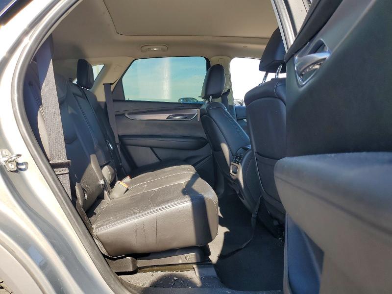 Photo 11 from auction – 2018 CADILLAC XT5 with VIN 1GYKNCRS5JZ229765