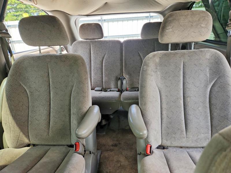Photo 10 from auction – 2001 DODGE GRAND CARAVAN with VIN 2B4GT54L01R322150