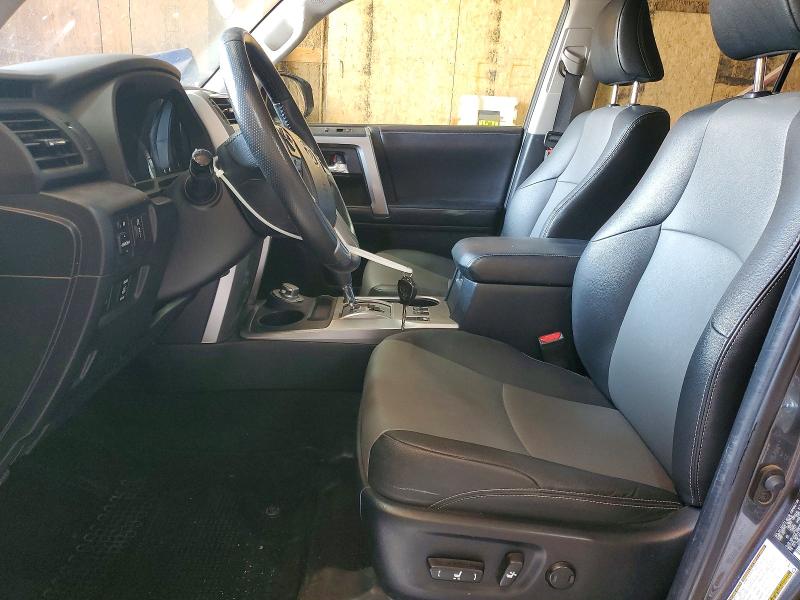 Photo 7 from auction – 2019 TOYOTA 4RUNNER with VIN JTEBU5JR6K5674775
