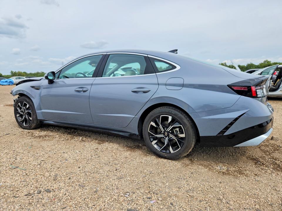 Photo 2 from auction – 2025 HYUNDAI SONATA with VIN KMHL64JA4SA463875