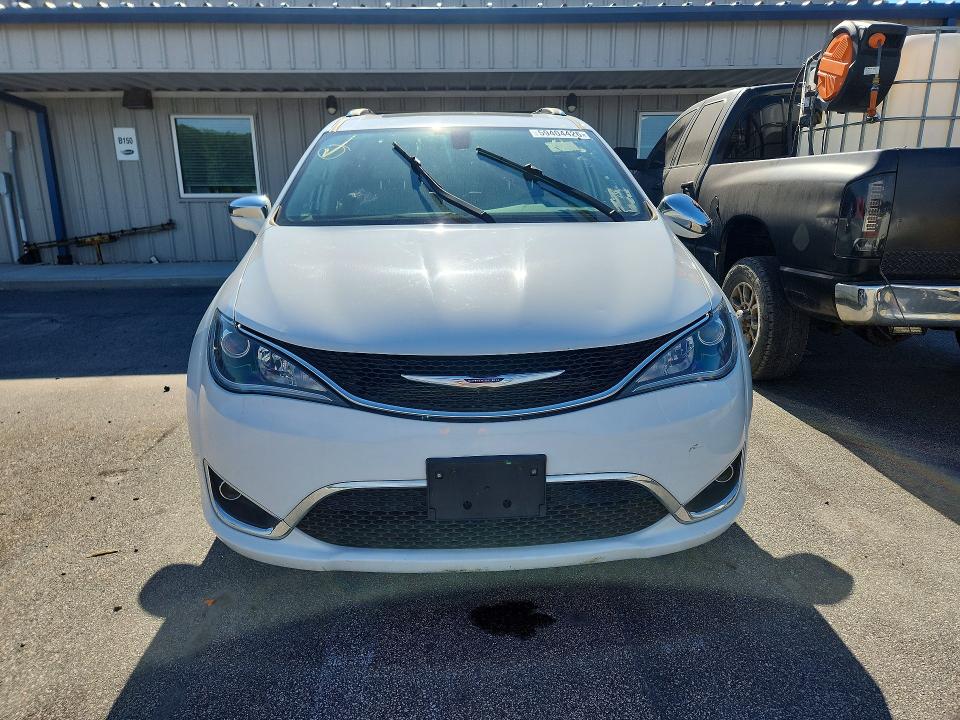 Photo 5 from auction – 2020 CHRYSLER PACIFICA with VIN 2C4RC1GG8LR276010