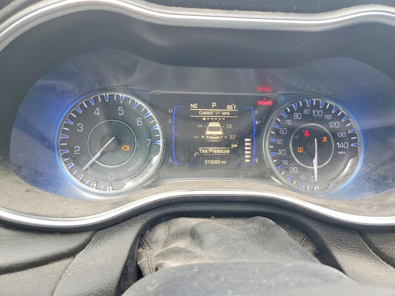 Photo 9 from auction – 2016 CHRYSLER 200 with VIN 1C3CCCAB8GN170159