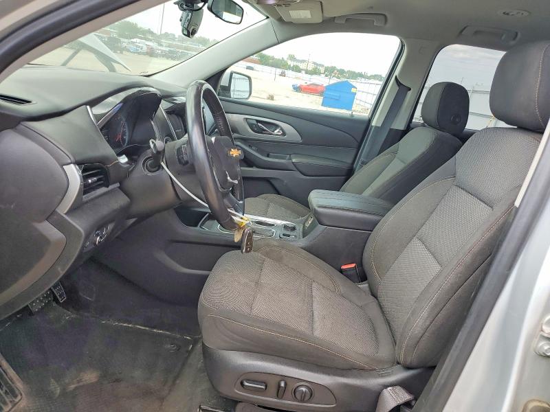 Photo 7 from auction – 2019 CHEVROLET TRAVERSE with VIN 1GNEVMKW2KJ259979