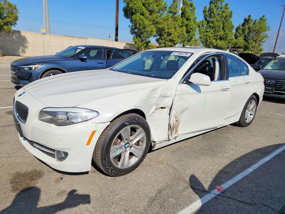 BMW 528 2013 con VIN WBAXG5C59DD232381 - Foto de la subasta