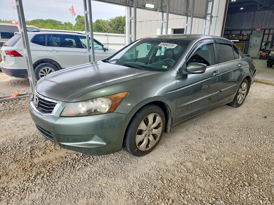HONDA ACCORD 2008 with VIN JHMCP26808C044204 - Photo from auction