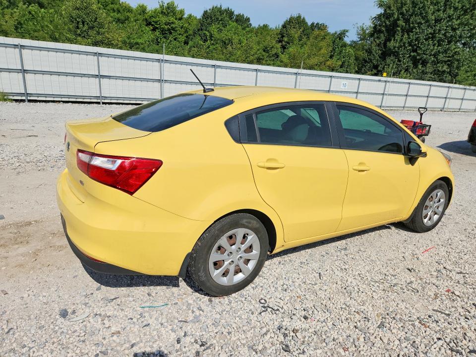 Photo 3 from auction – 2016 KIA RIO with VIN KNADM4A35G6666703