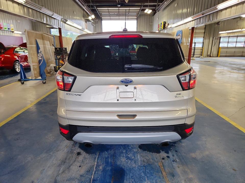 Photo 6 from auction – 2017 FORD ESCAPE with VIN 1FMCU0GD4HUC64705