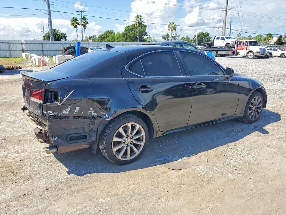 Photo 3 from auction – 2008 LEXUS IS with VIN JTHCK262085025988