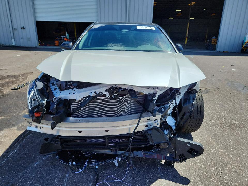 Foto 5 de la subasta – 2025 TOYOTA CAMRY con VIN 4T1DAACK0SU012528