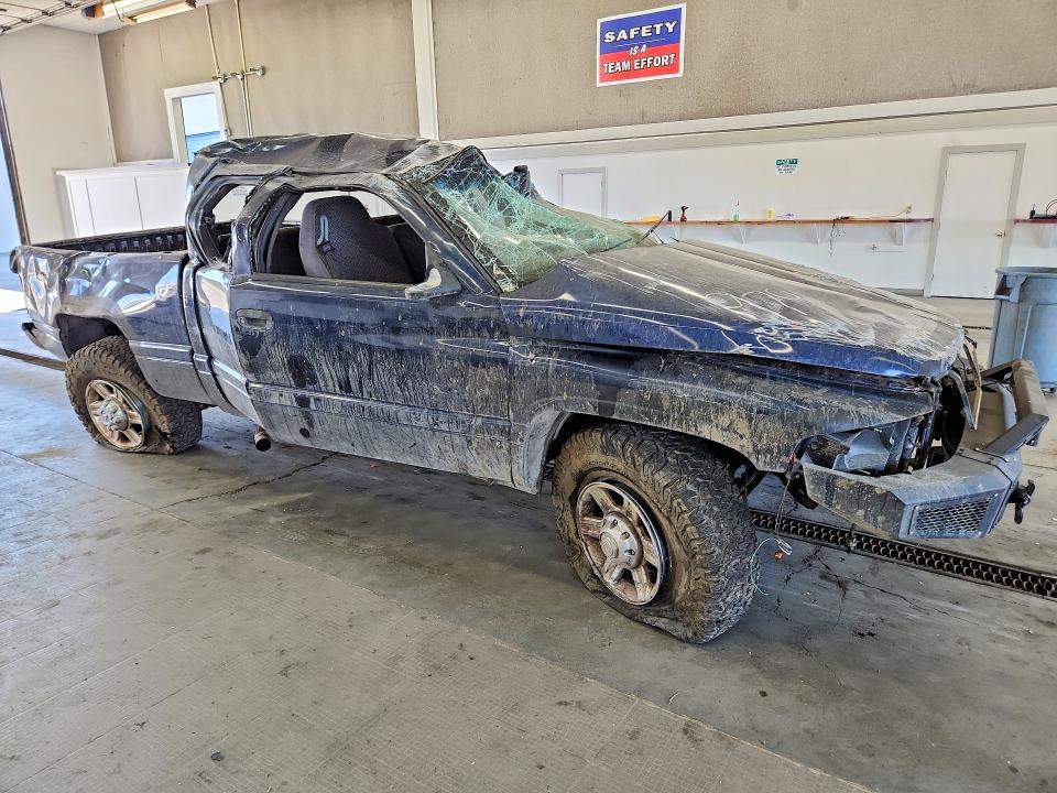 Photo 4 from auction – 2000 DODGE RAM 2500 with VIN 3B7KF2361YG153111
