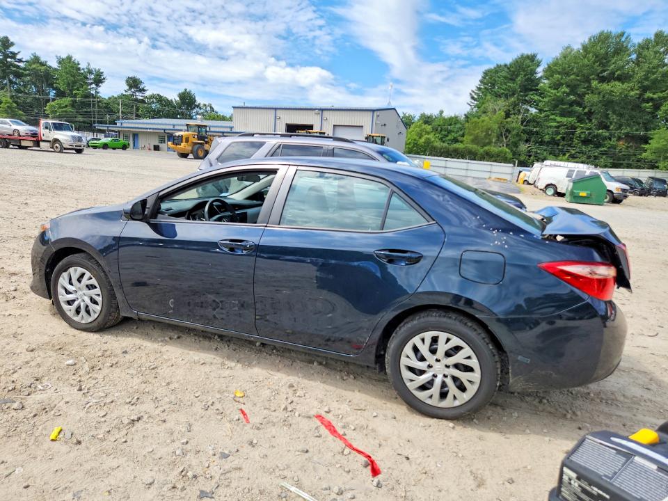 Photo 2 from auction – 2019 TOYOTA COROLLA with VIN 2T1BURHE2KC176946