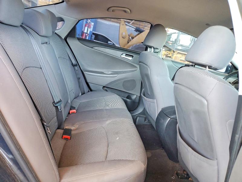 Photo 10 from auction – 2011 HYUNDAI SONATA with VIN 5NPEB4AC7BH018887