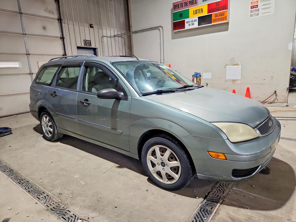 Zdjęcie 4 z aukcji – 2005 FORD FOCUS z VIN 1FAHP36N65W281282
